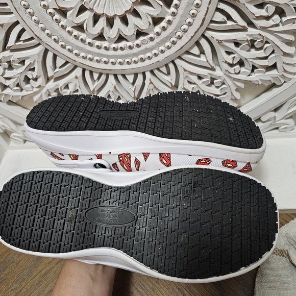 Sketchers work White and Red Superman Clogs (crocs) - Picture 9 of 9